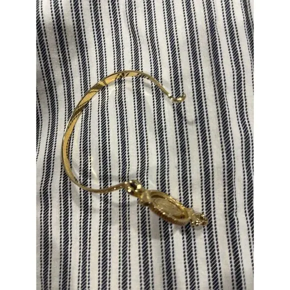 AVON Bracelet gold tones flower floral pearl fantasy victorian danty simple - Picture 8 of 11